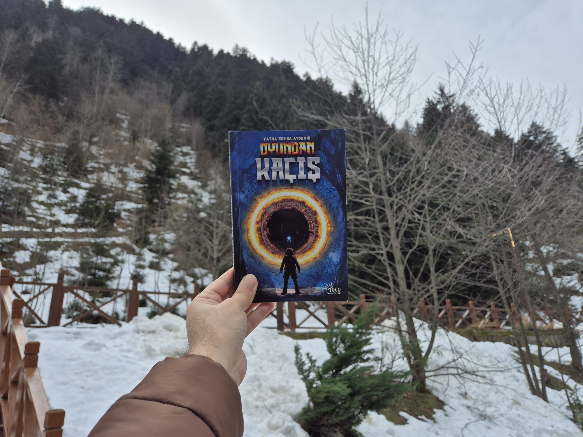 Sanal Labirentin Gerçek Tutsakları: “Oyundan Kaçış” Üzerine